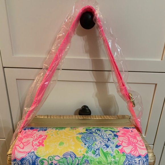 Lilly Pulitzer Wicker Wine Basket - Picture 4 of 6